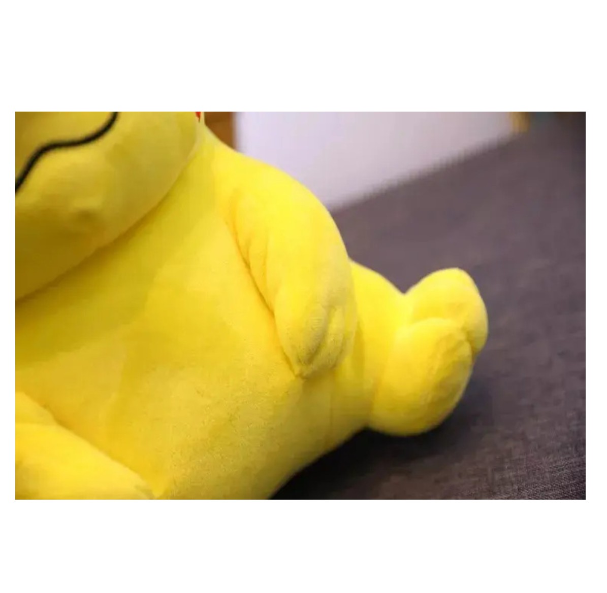 Peluche Pok&eacute;mon Original Pikachu Amarillo image number null