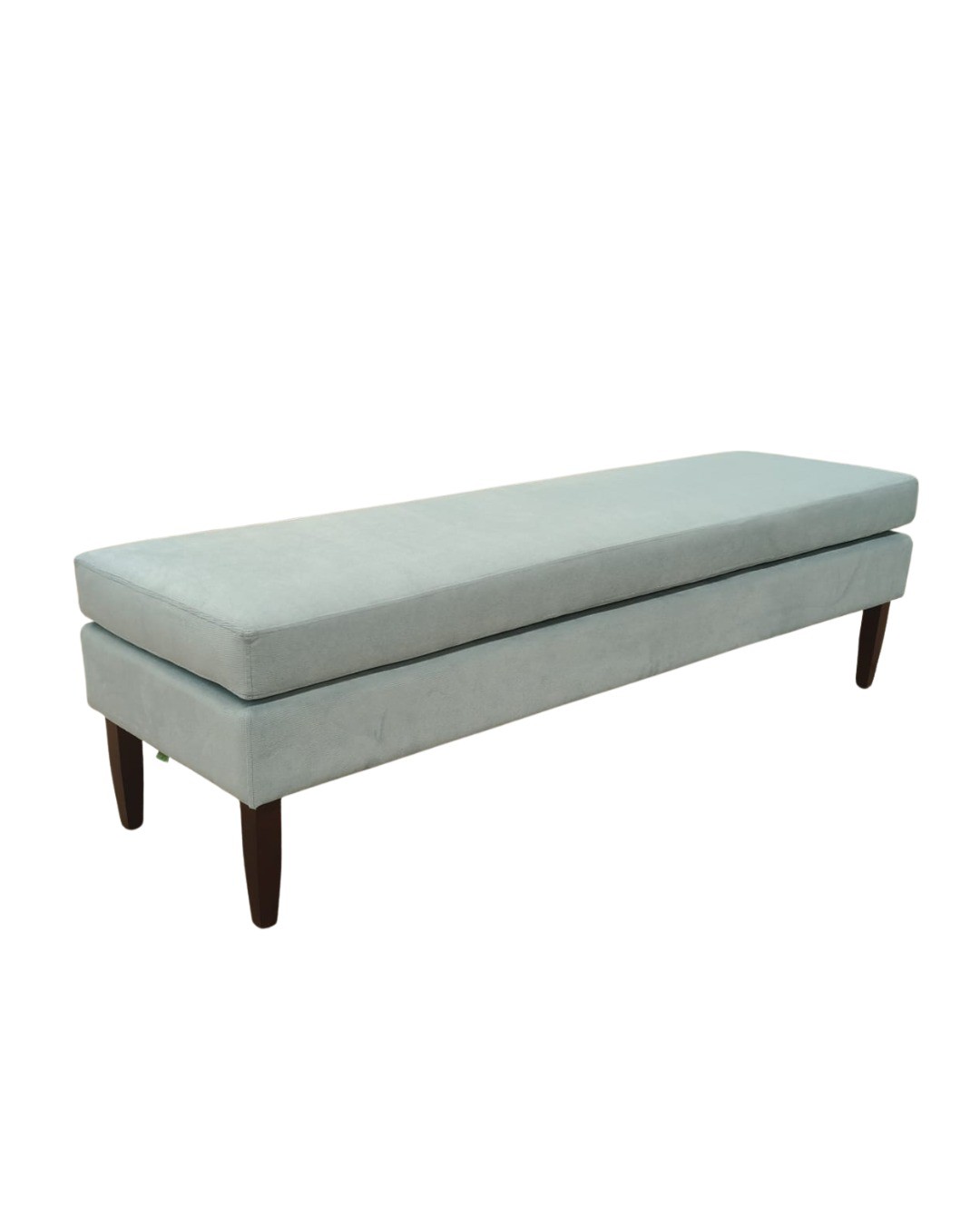 Banco Nefertiti tapizado con patas de madera by Poltrone image number null