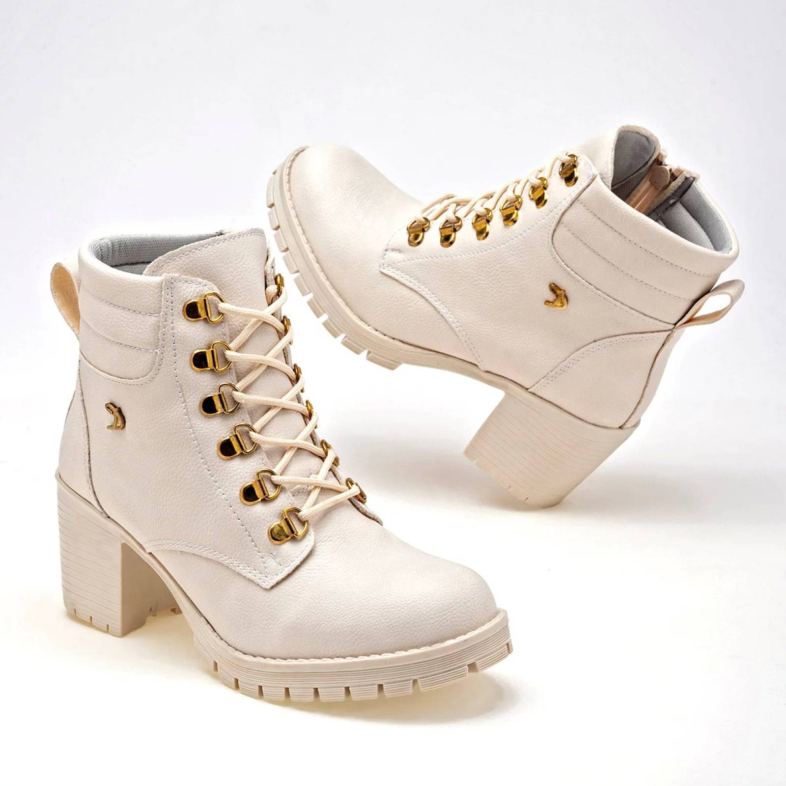 BOTA CON AGUJETA Y PLATAFORMA Para Mujer Celex 631, Color LATTE CE V7 image number null