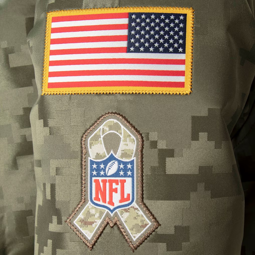 Nike Dallas Cowboys Chamarra Militar Camuflaje Salute to Service image number null