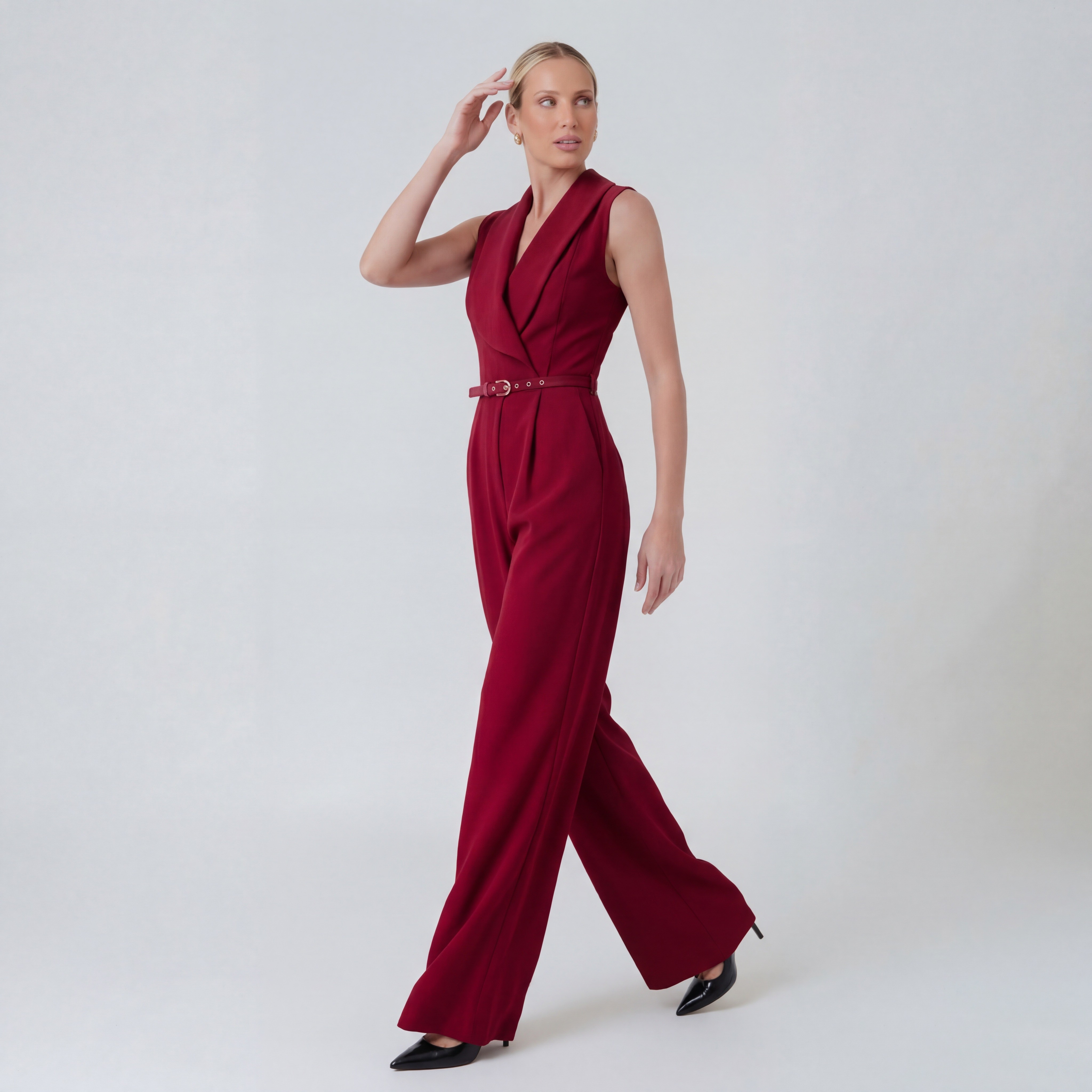 Jumpsuit palazzo Xally 26101 mujer sin mangas, escote V cruzado, cintura marcada con cintur&oacute;n y pierna extra ancha image number null