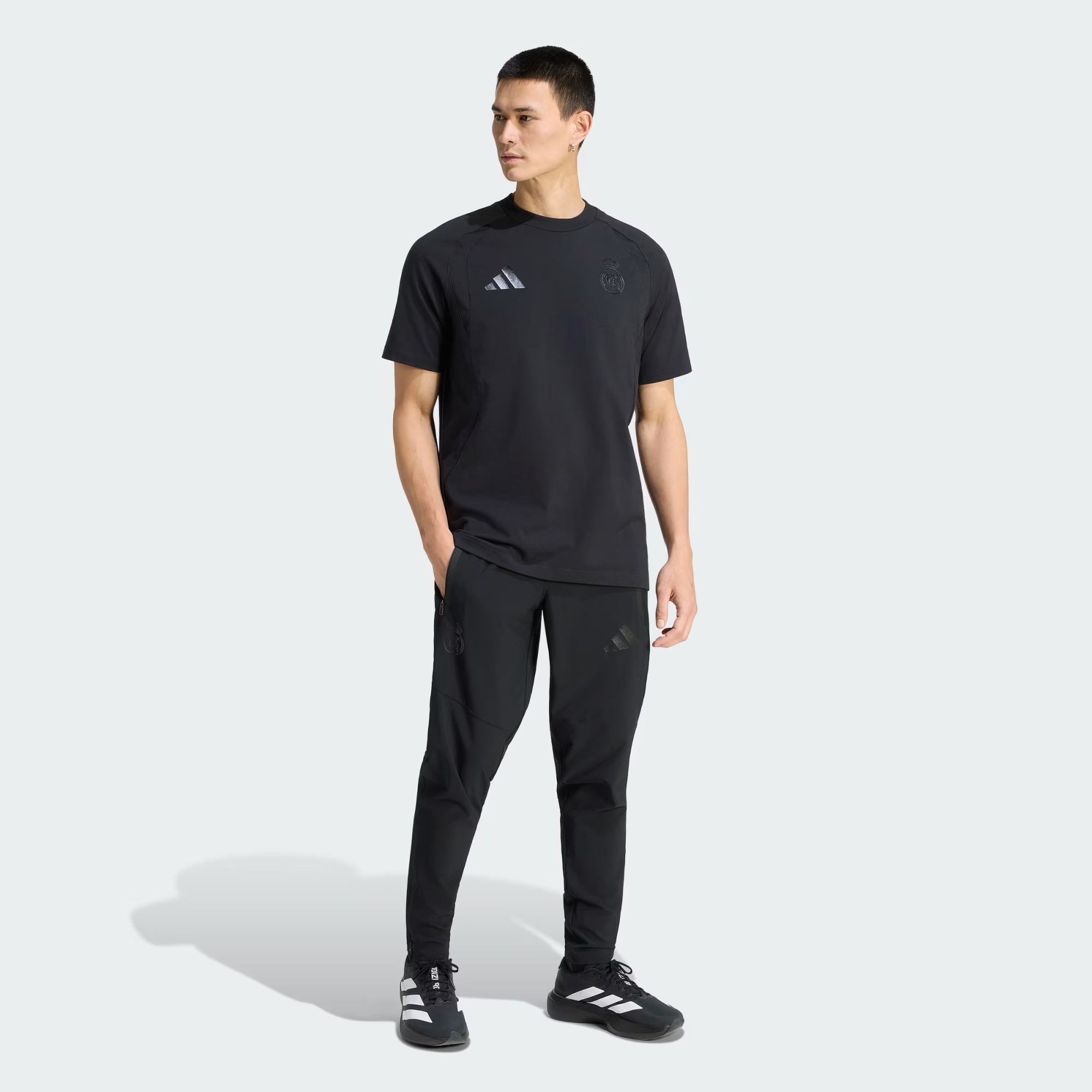 PANTALON ADIDAS PANTS BLACK NOIR PARA HOMBRE KC7806 image number null