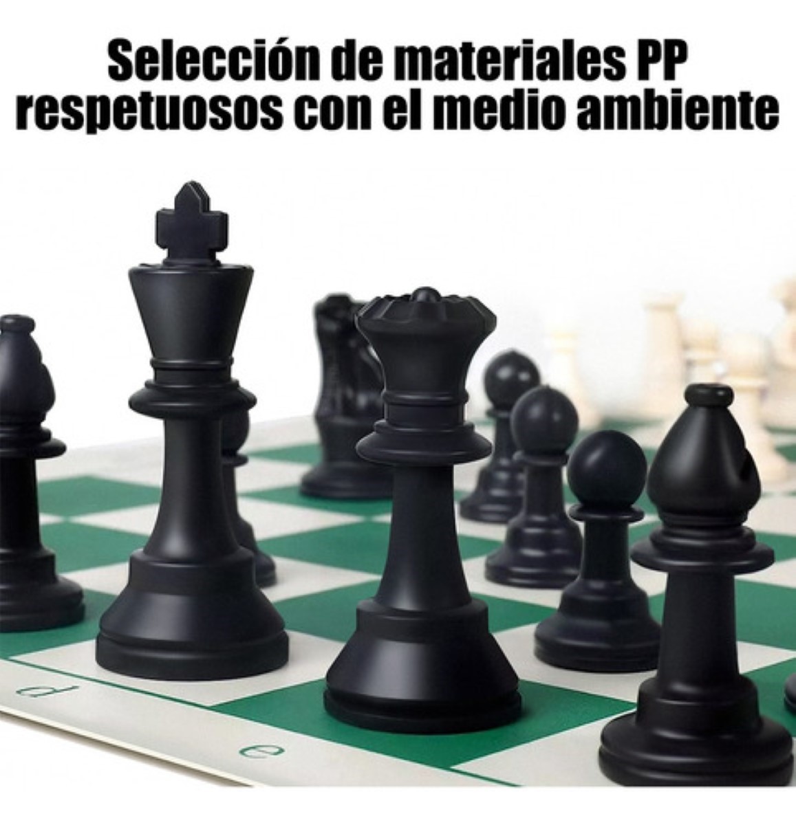 Ajedrez Profesional: Piezas Blancas Y Negras En Cubos blanco azul image number null
