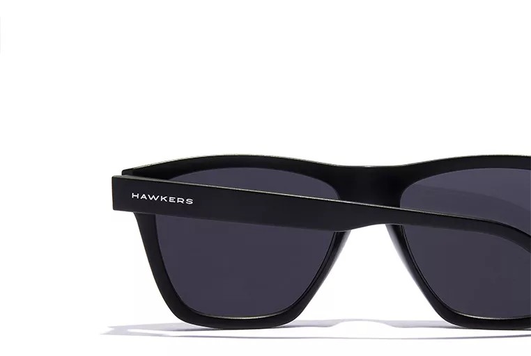 Lentes de Sol Hawkers One Ls Color Negro Para Hombre y Mujer image number null
