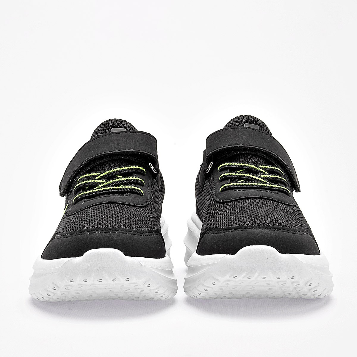 TENIS DEPORTIVO Charly NI&Ntilde;O EN COLOR NEGRO 135798 image number null