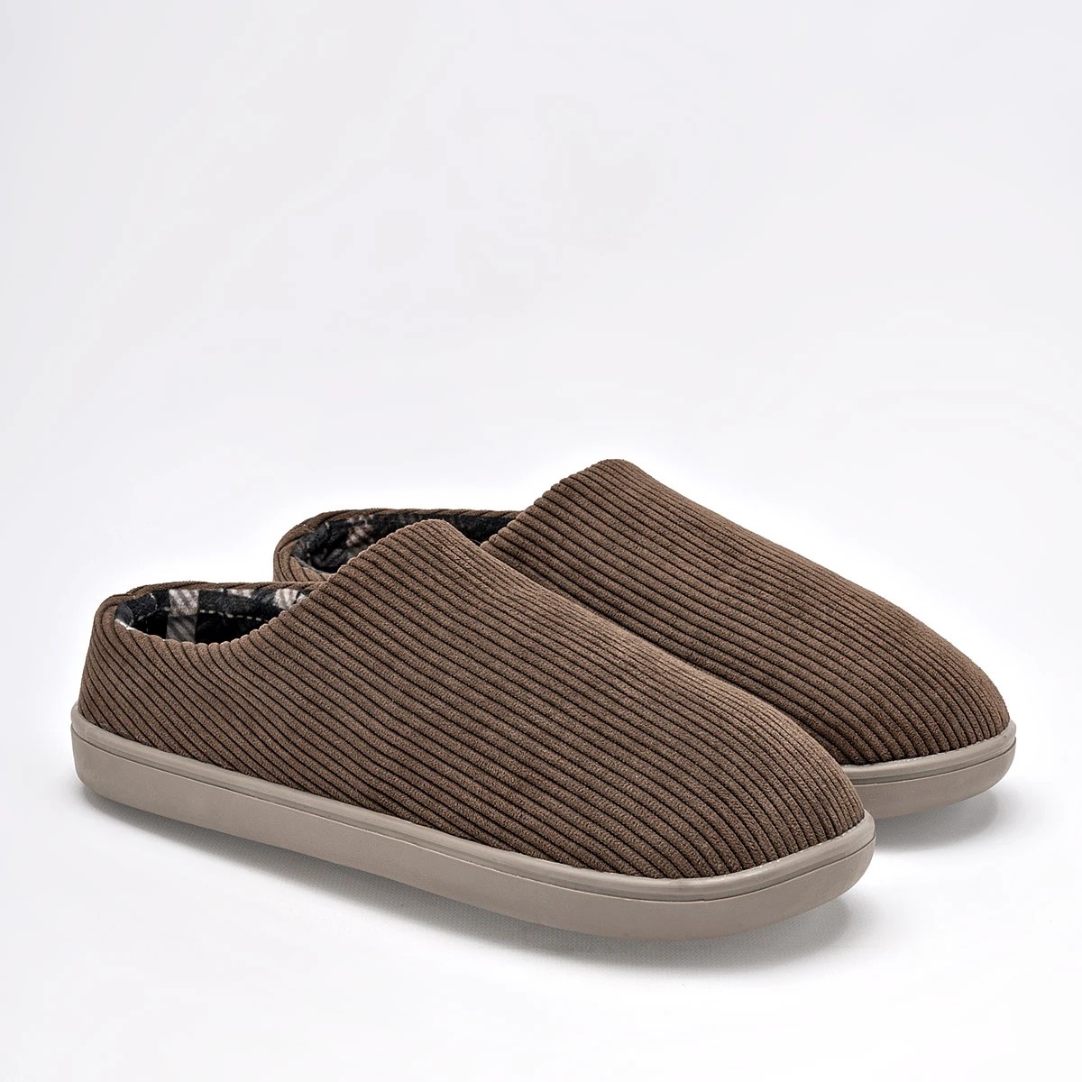 Mora Confort pantufla para hombre caf&eacute; cod 137417-F image number null