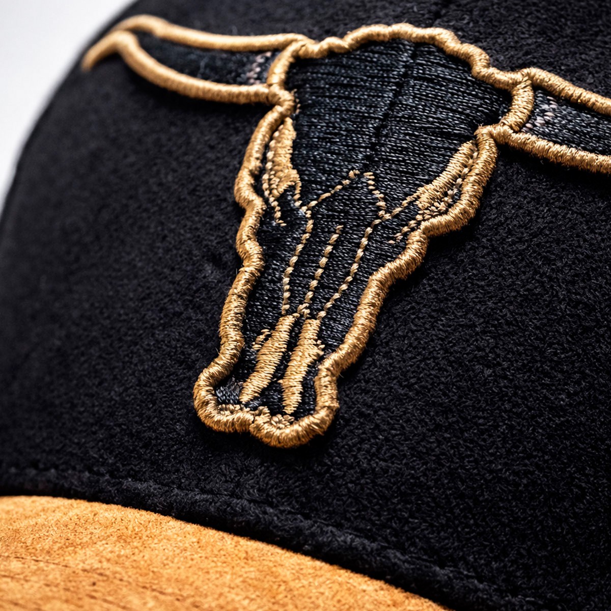 Gorra Trucker Livestock Golden Trail Mostaza Ajustable image number null