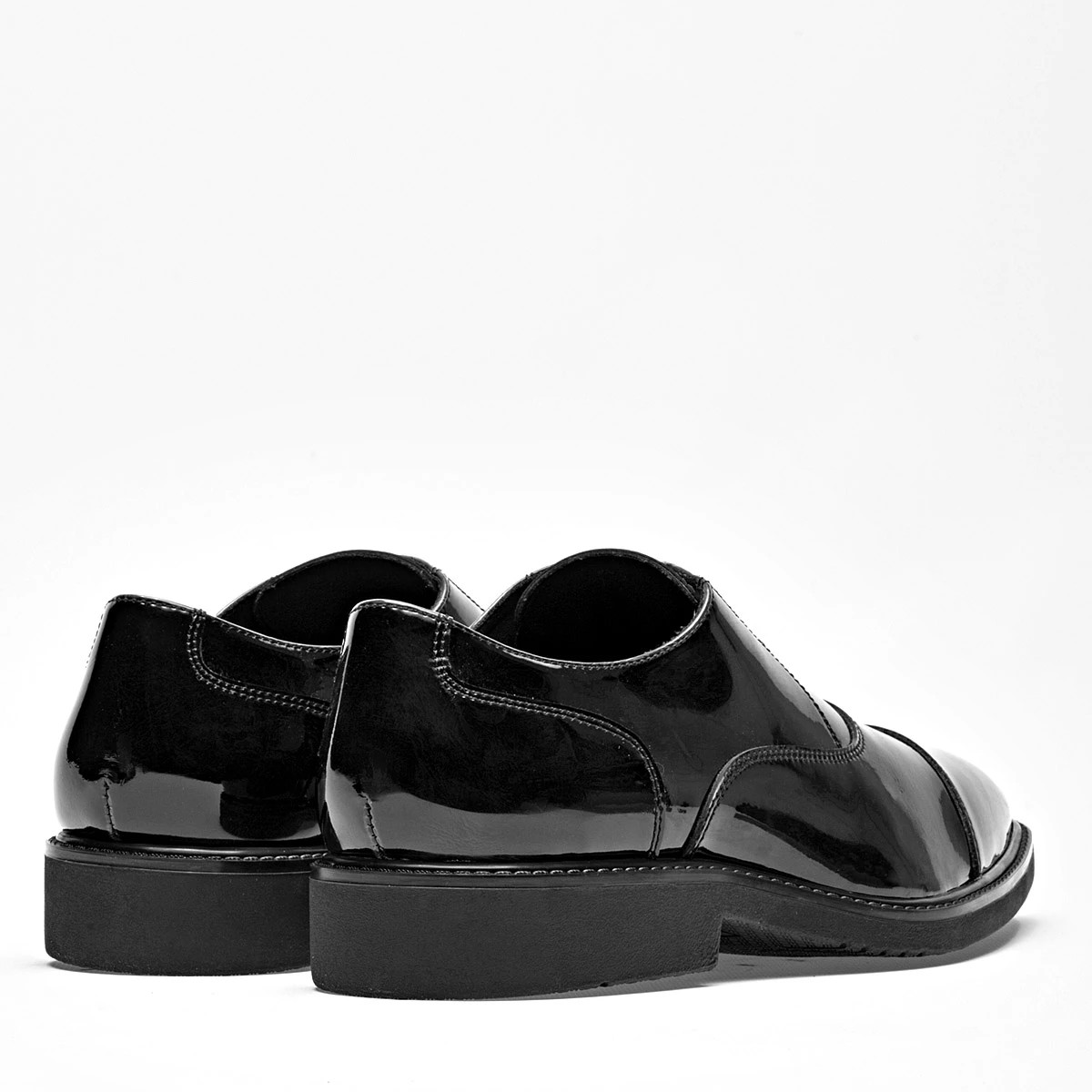 ZAPATO VESTIR Mariscal HOMBRE EN COLOR NEGRO CHAROL 9080 image number null