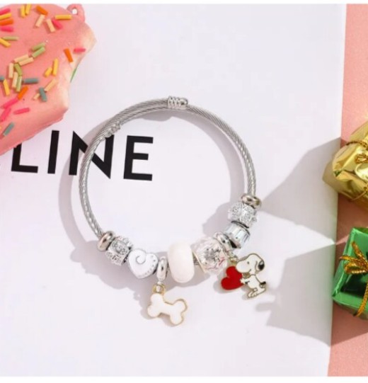 Set De Collar Y Pulsera Snoopy image number null