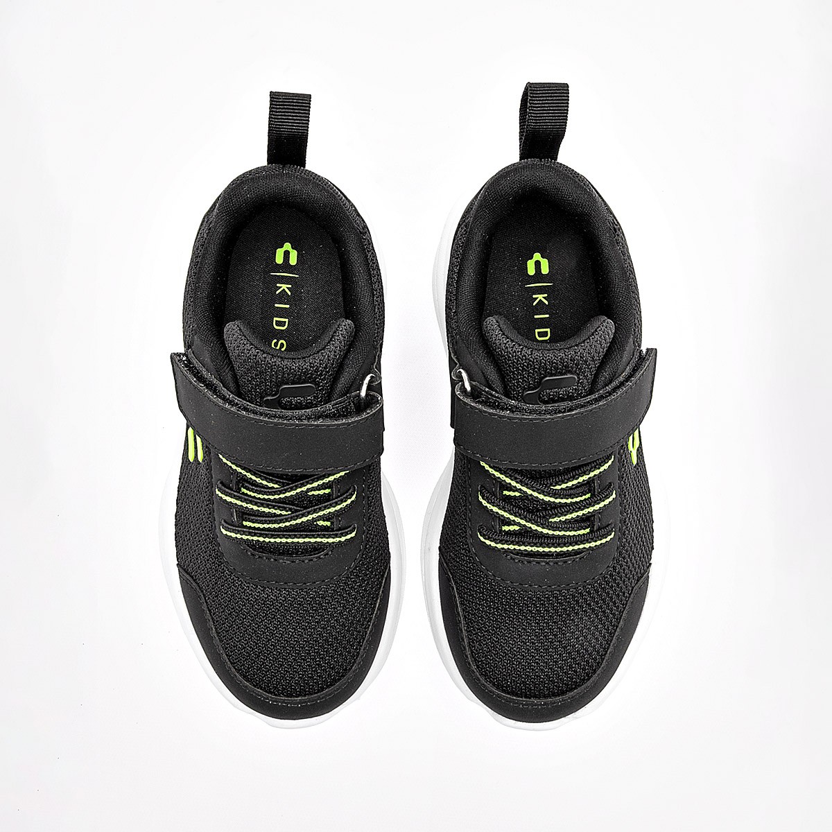 TENIS DEPORTIVO Charly NI&Ntilde;O EN COLOR NEGRO 135798 image number null
