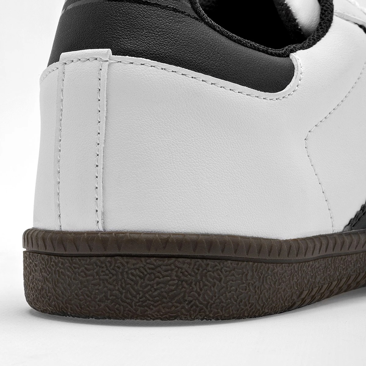 TENIS URBANO Apoort JOVEN EN COLOR BLANCO NEGRO GRIS A010 image number null