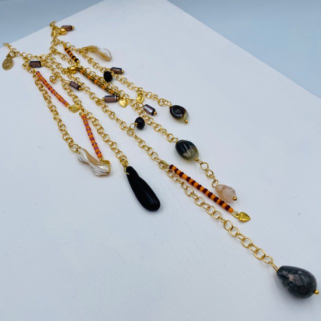 Collar Con Piedras, Madreperla, Onix y Cristales-Ba&ntilde;o de oro 18K image number null