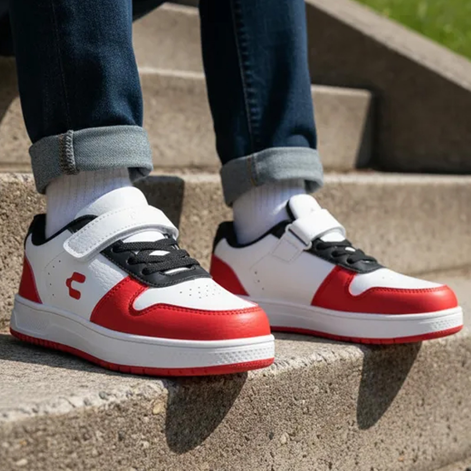 Tenis Blanco Choclo Para Ni&ntilde;o Charly Kids 1098661 Negro Rojo Casual Moderno image number null