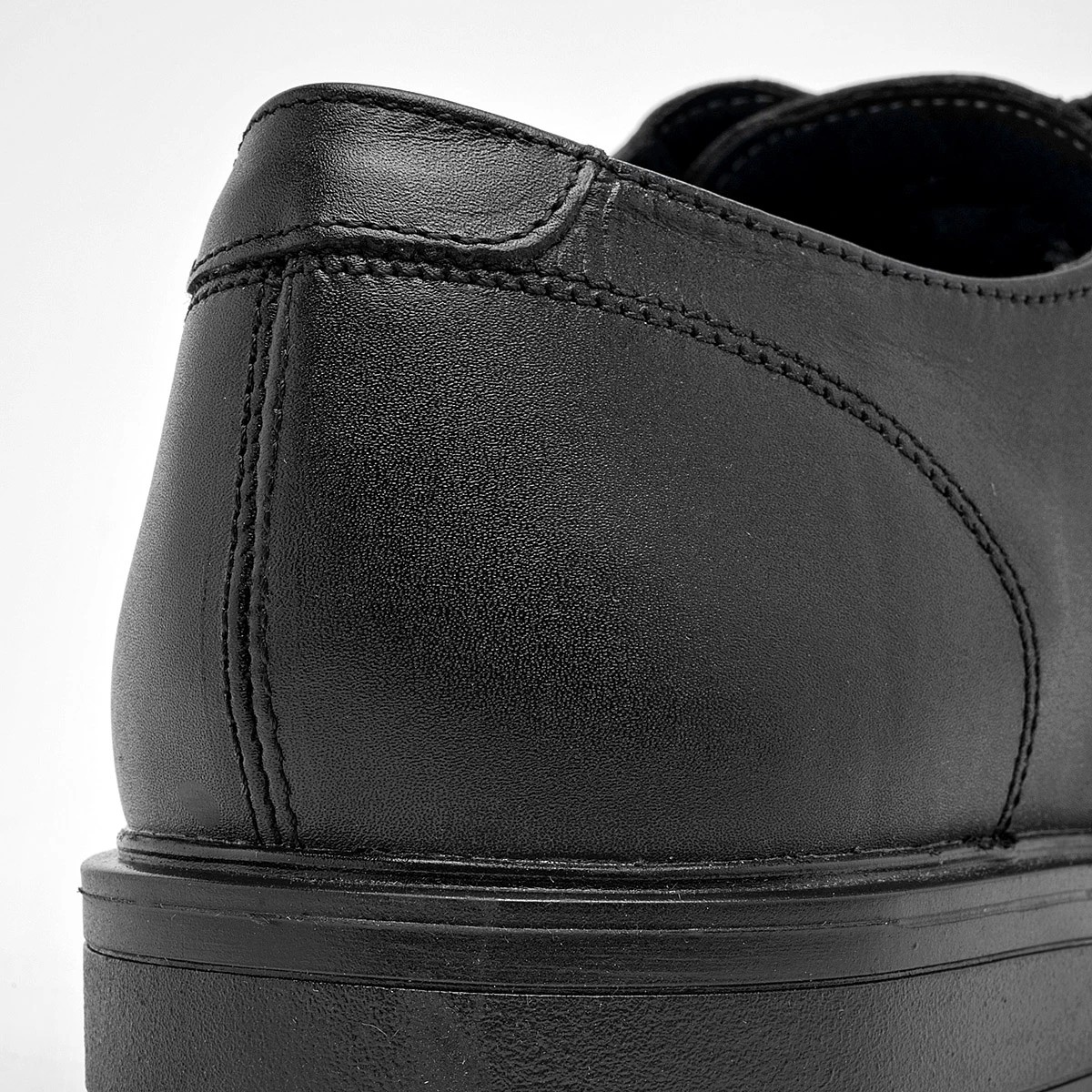 ZAPATO CASUAL Merano HOMBRE EN COLOR NEGRO 44040 image number null