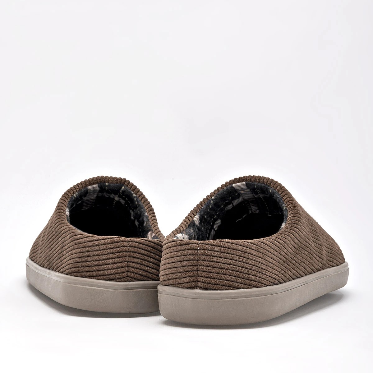 Mora Confort pantufla para hombre caf&eacute; cod 137417-F image number null