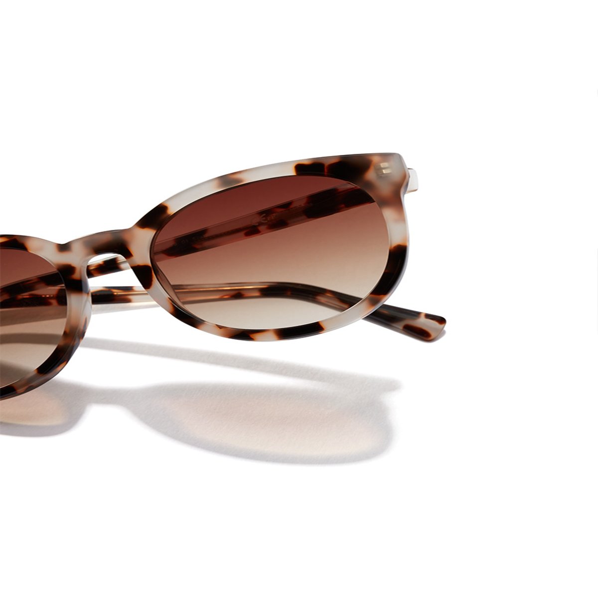 Lentes De Sol Resort Leo Brown  Hawkers image number null