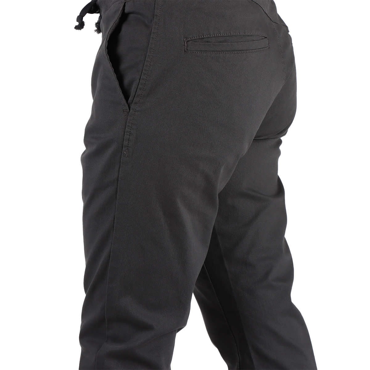 Pantal&oacute;n Jogger Ajuste Regular Oggi Jeans para Hombre image number null