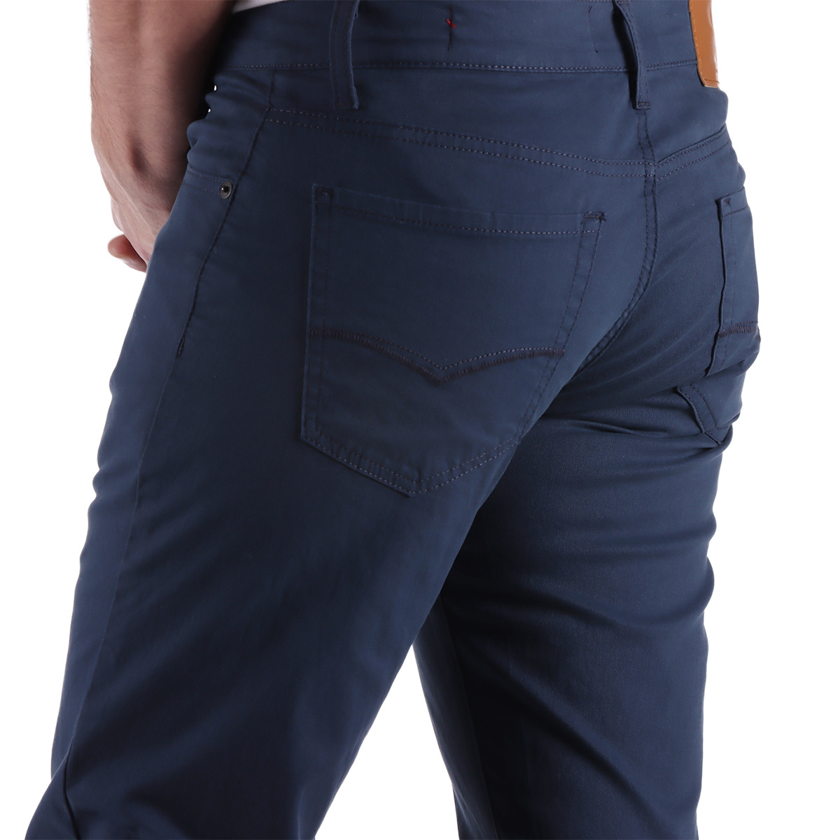 Pantal&oacute;n Slim Straight Oggi Jeans para Hombre image number null