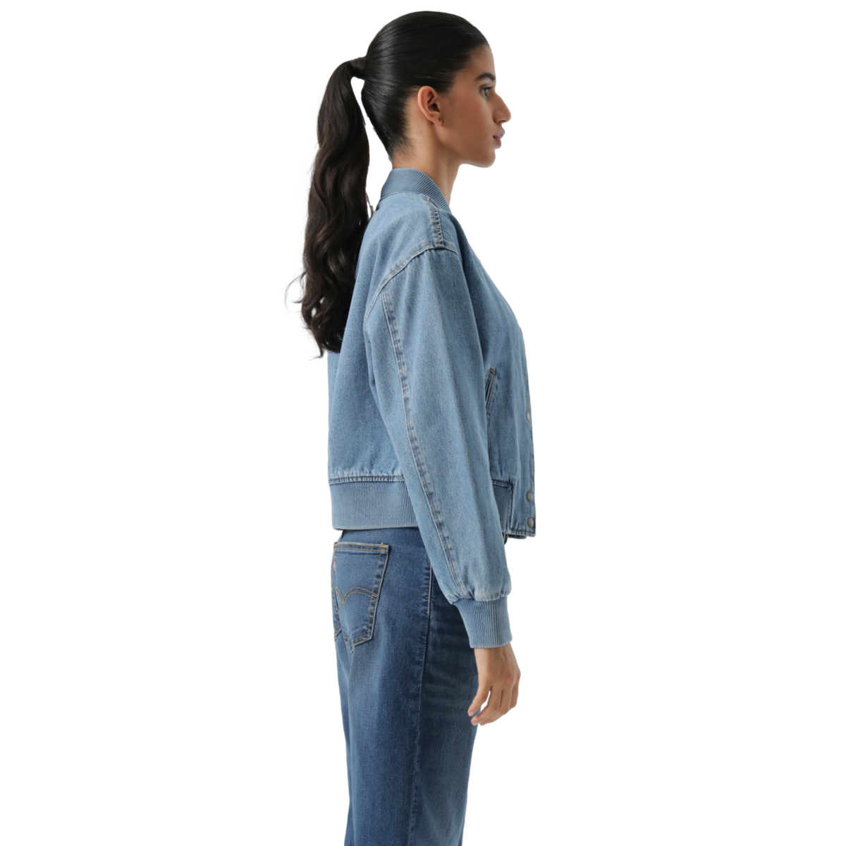 Chamarra Charm Levi&acute;s para Mujer image number null
