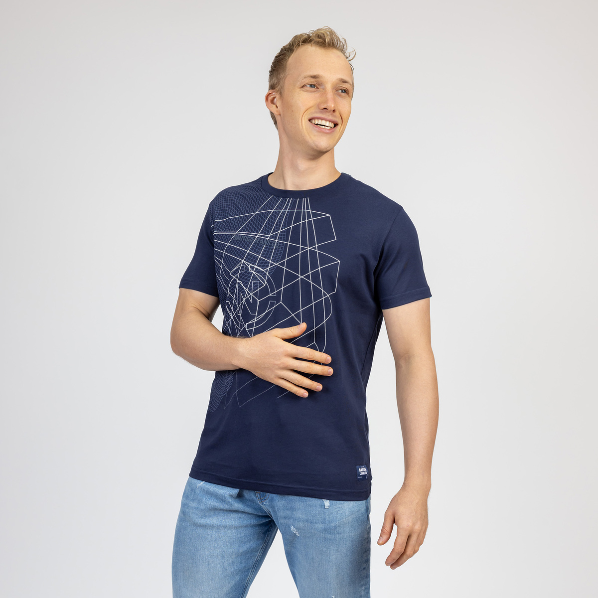 Playera Regular Fit con Dise&ntilde;o Nautica Azul Oscuro Manga Corta Cuello Redondo para Hombre image number null