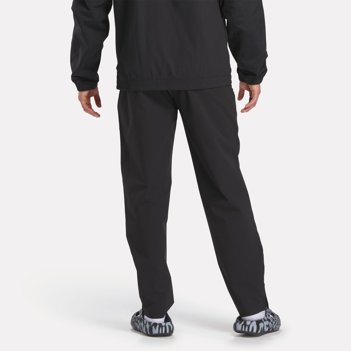 Pants Relaxed Fit Reebok Negro para Hombre image number null