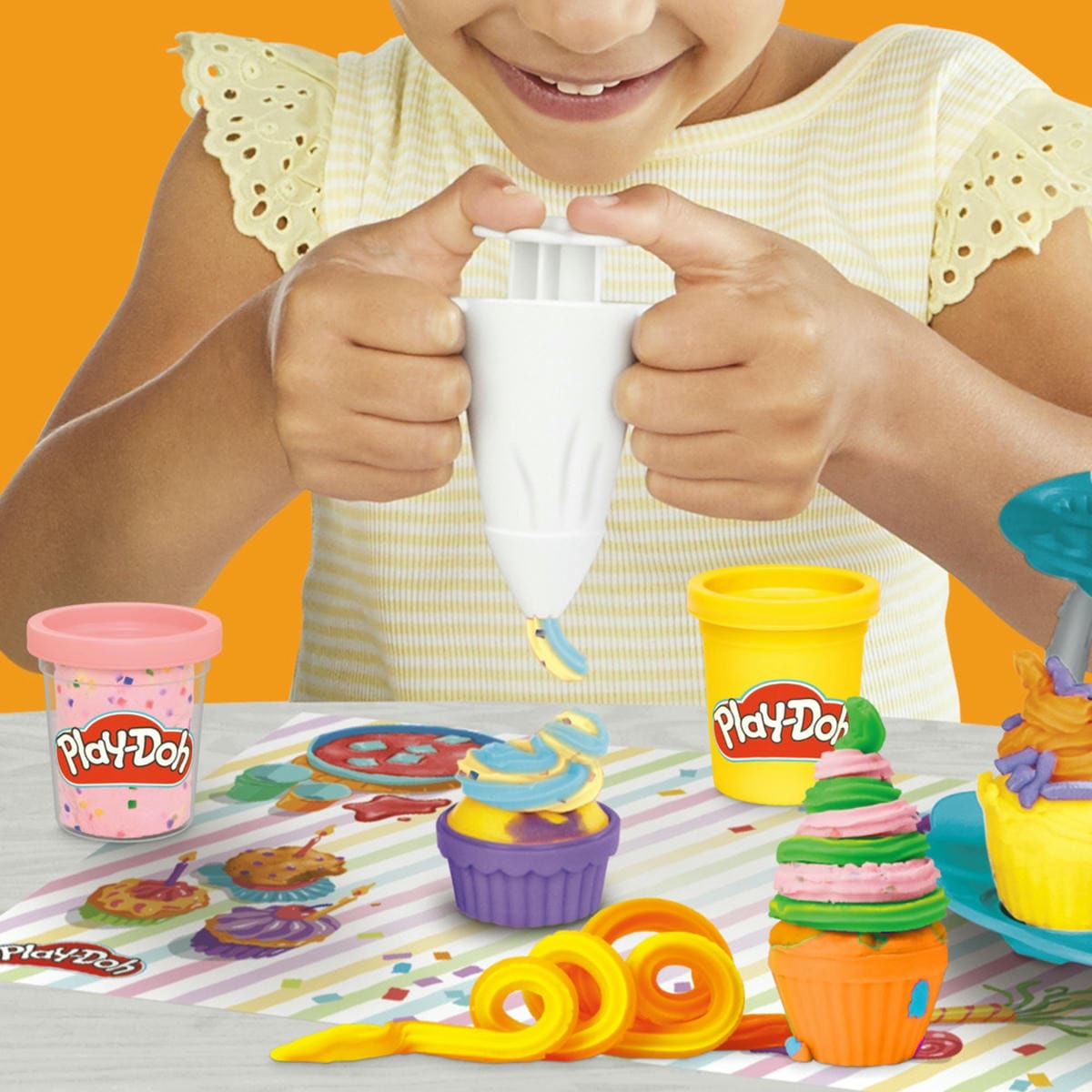 Play-Doh Set de Juego La Torre de Pastelitos Hasbro image number null