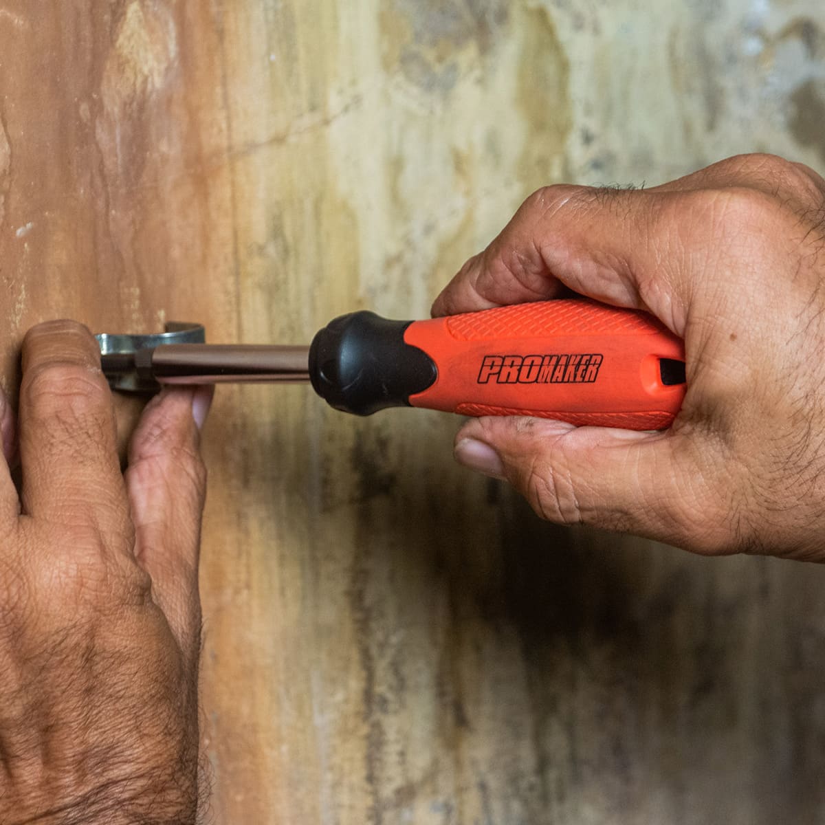 Desarmador Promaker de Punta Phillips Profesional 1x4" image number null