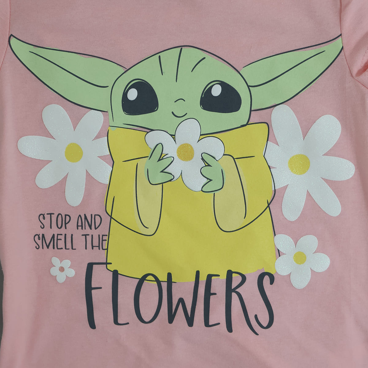 Pijama de Playera Manga Corta con Pantal&oacute;n Dise&ntilde;o Star Wars para Ni&ntilde;a image number null