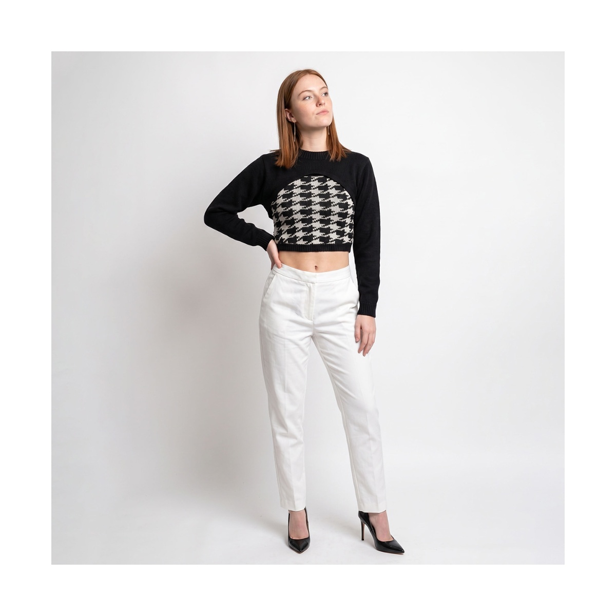 Su&eacute;ter Manga Larga Cuello Redondo Studio Si para Mujer Junior image number null