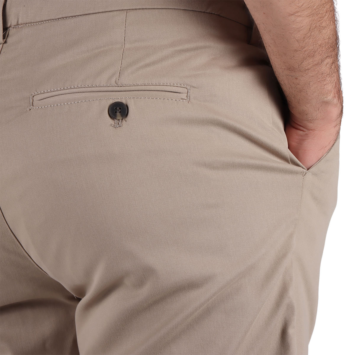 Bermuda Gabardina Corte Regular Bruno Magnani para Hombre image number null