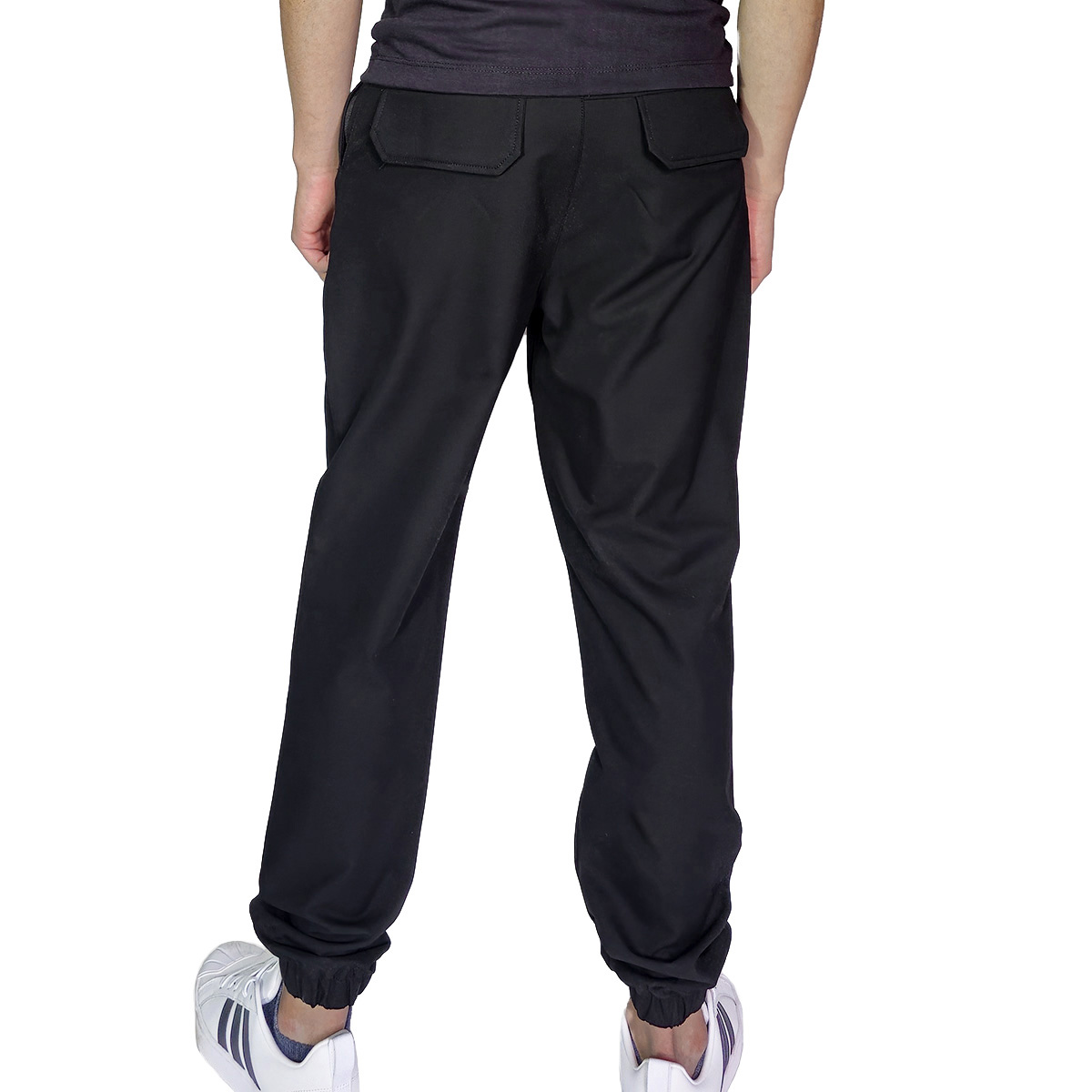 Pantal&oacute;n Classic Tipo Jogger Regular Fit Usport Negro para Hombre image number null