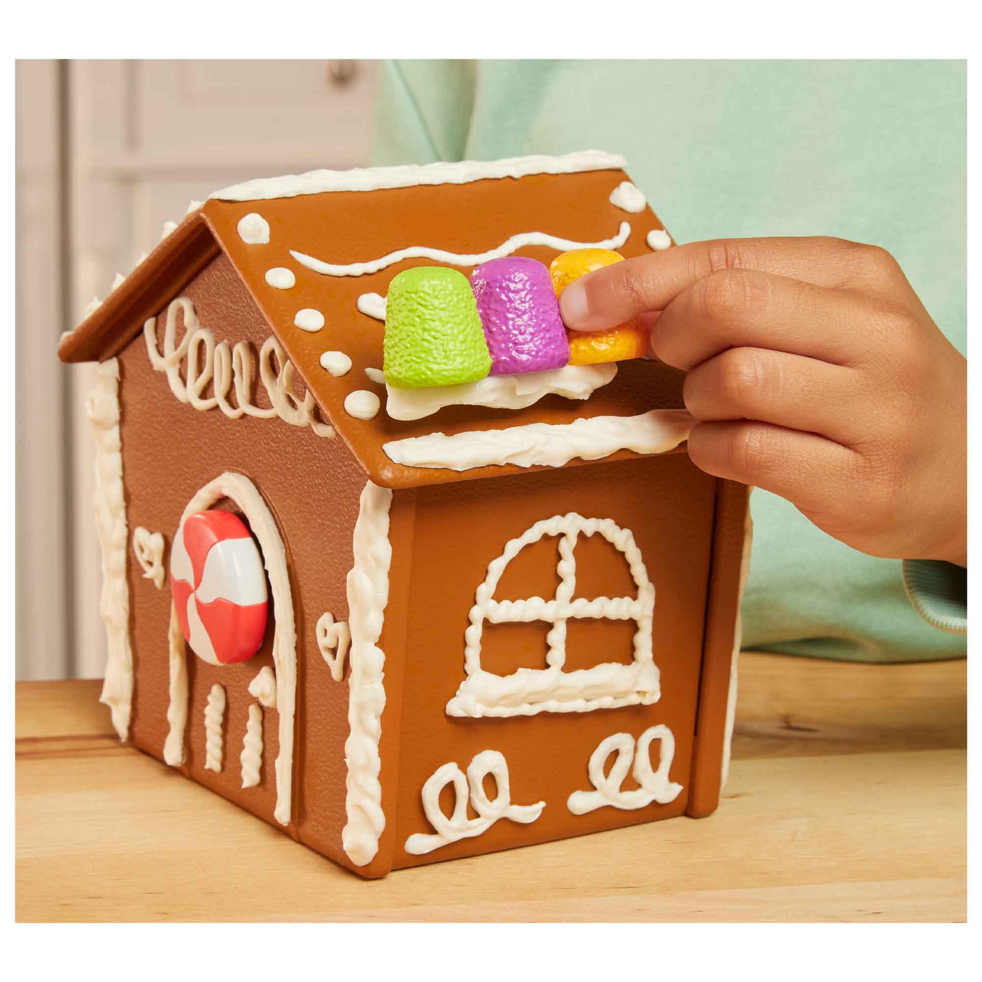 Juego de Chefs Little Tikes Holiday Gingerbread House image number null