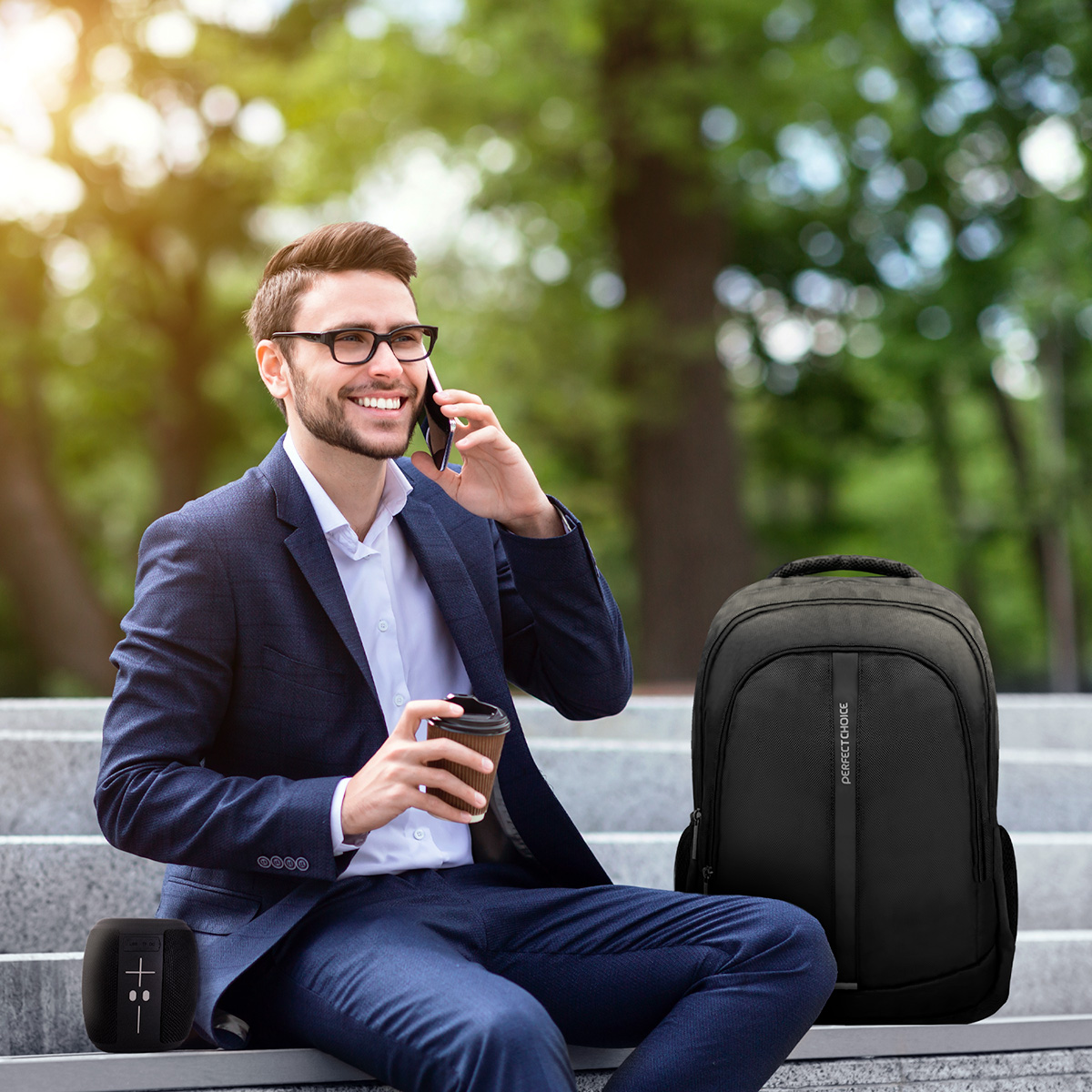 Bundle Mochila Essentials y Bocina Perfect Choice image number null