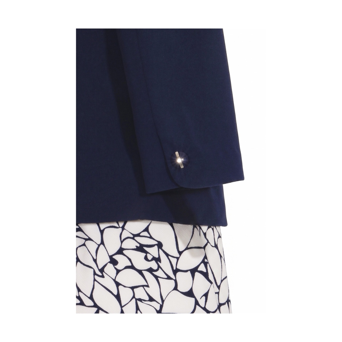 Conjunto Dos Piezas Saco Liso Y Vestido Estampado Joces Para Mujer image number null