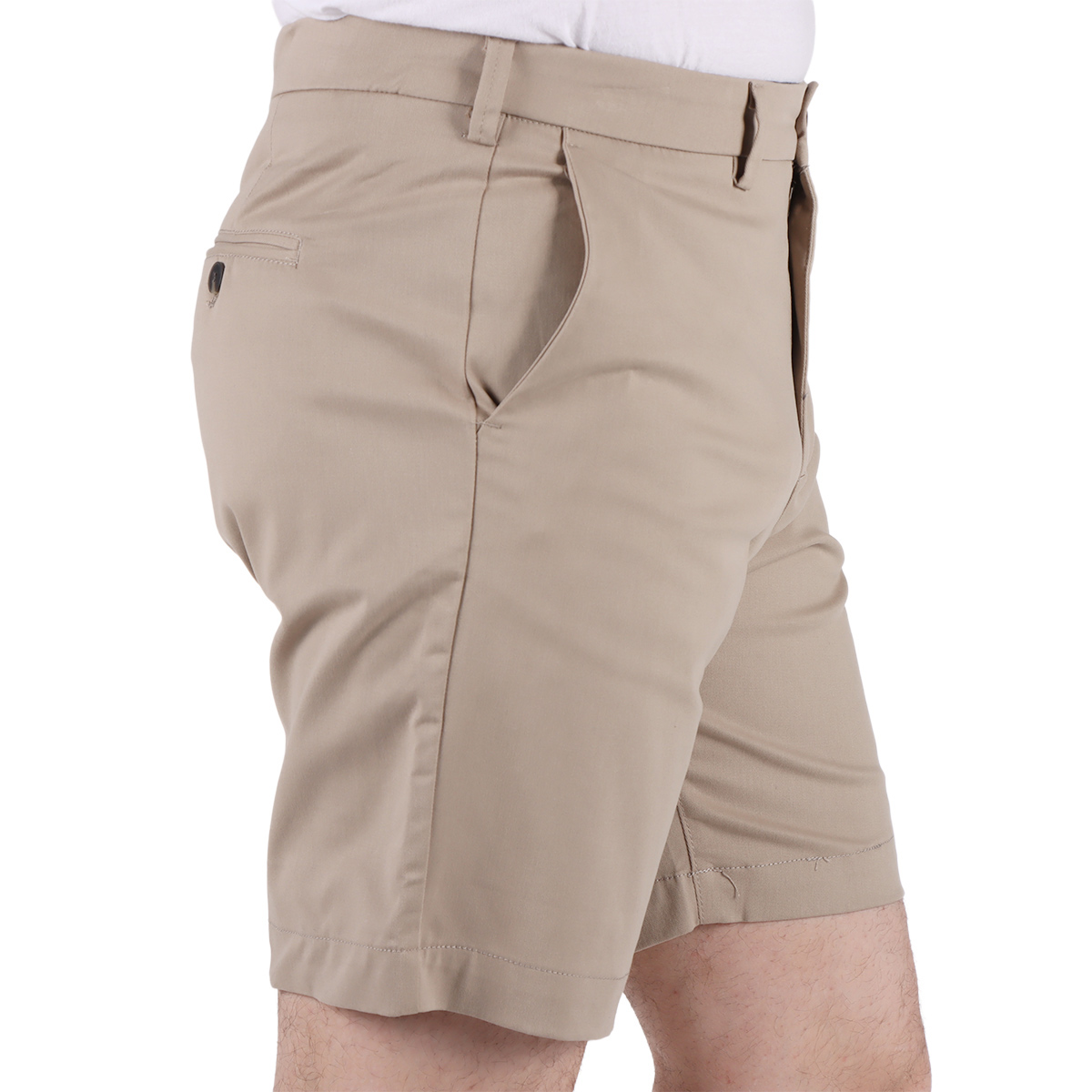 Bermuda Gabardina Corte Regular Bruno Magnani para Hombre image number null