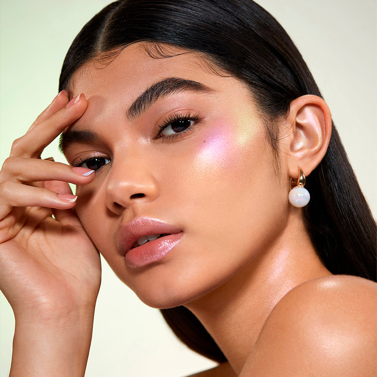 Iluminador L&iacute;quido Crom&aacute;tico Glow Bloom Flying Comet Sheglam image number null