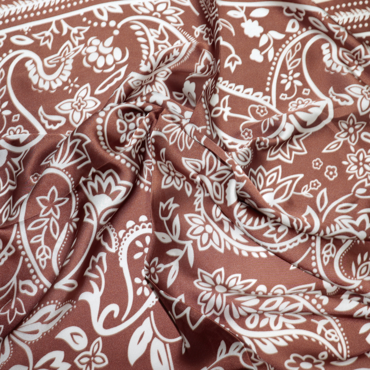 Pa&ntilde;uelo Satinado Paisley Print Negro&nbsp;Phi By Philosophy Jr image number null