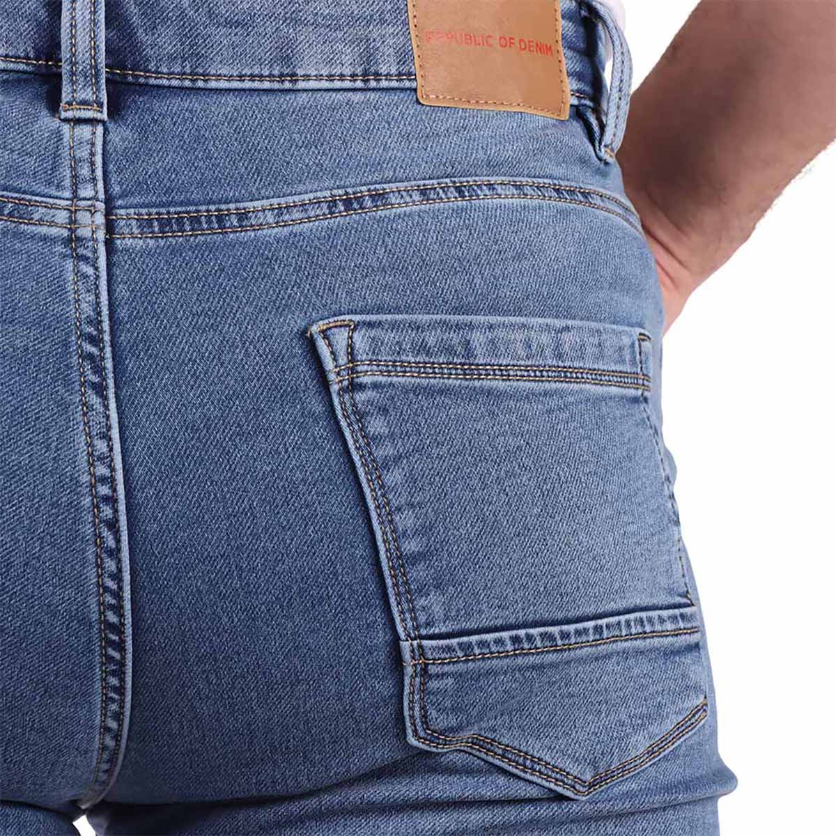 Jeans Slim Fit Estilo Moderno y Confortable OVS para Hombre image number null