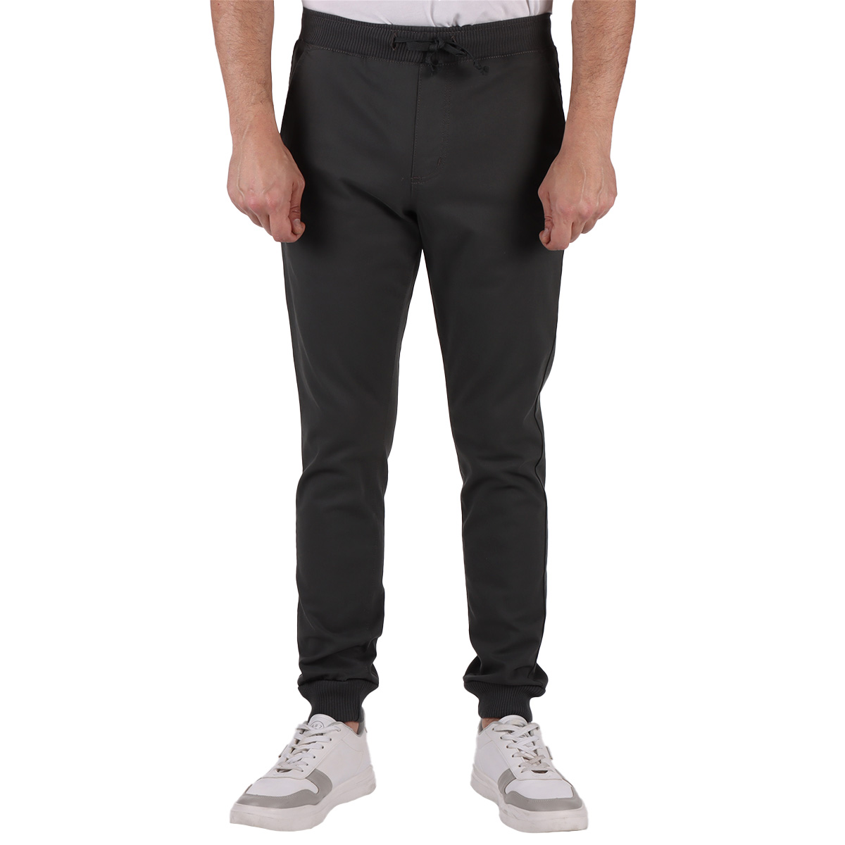 Pantal&oacute;n Jogger Ajuste Regular Oggi Jeans para Hombre image number null