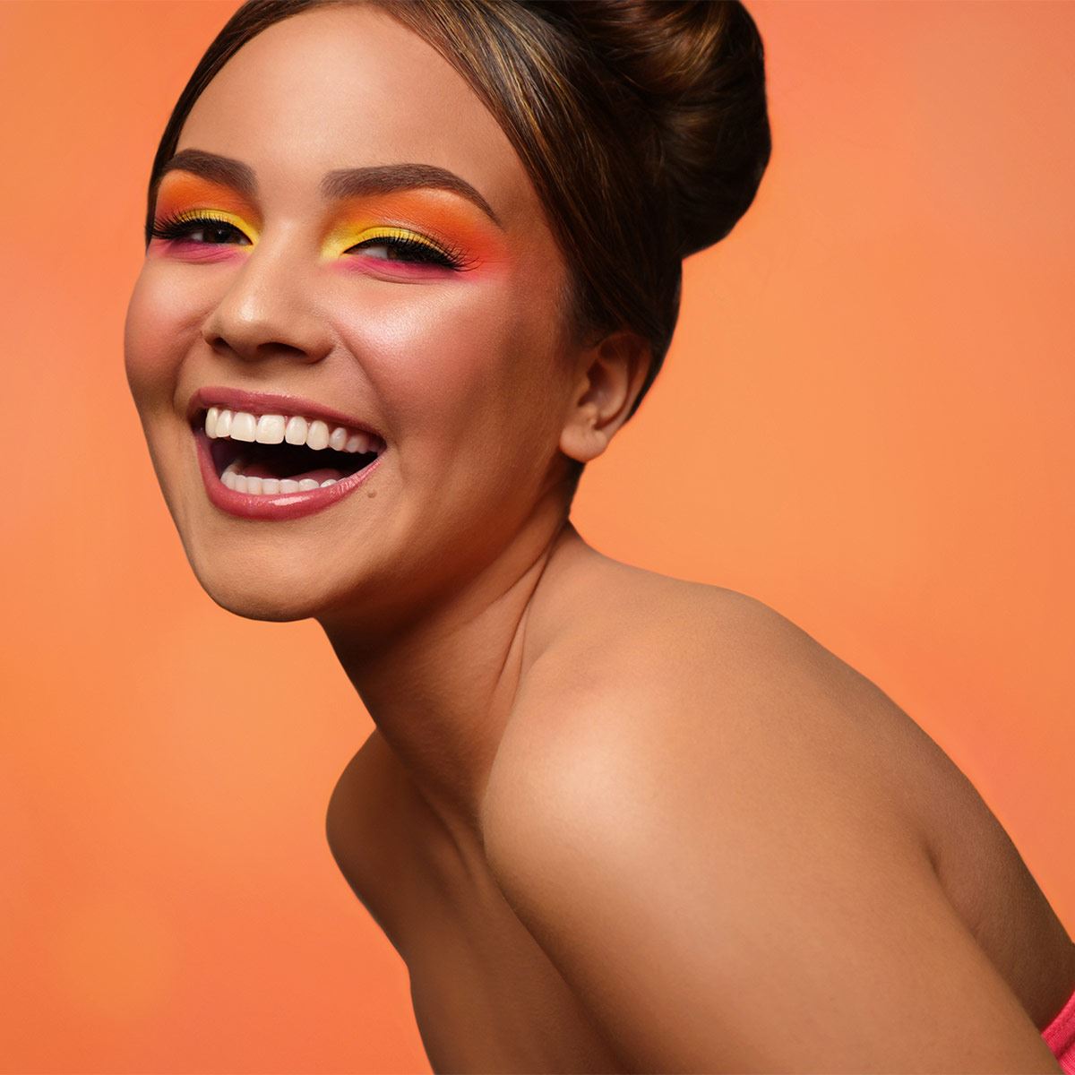 BROW DEFINITION KIT WITH POWDER & W image number null