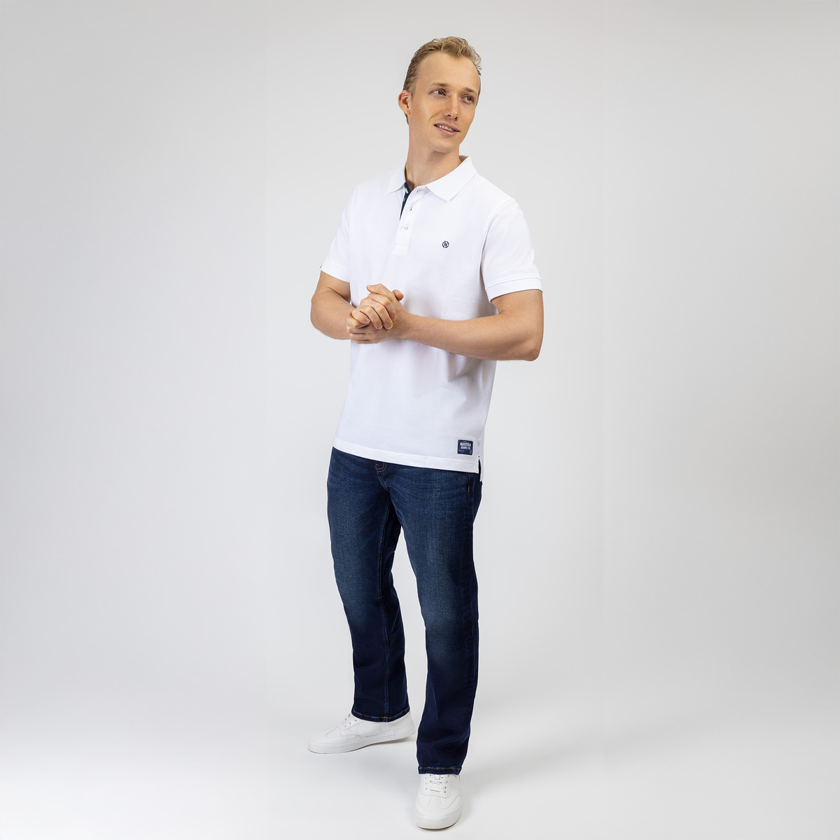 Playera Polo Regular Fit Nautica Blanco Manga Corta para Hombre image number null