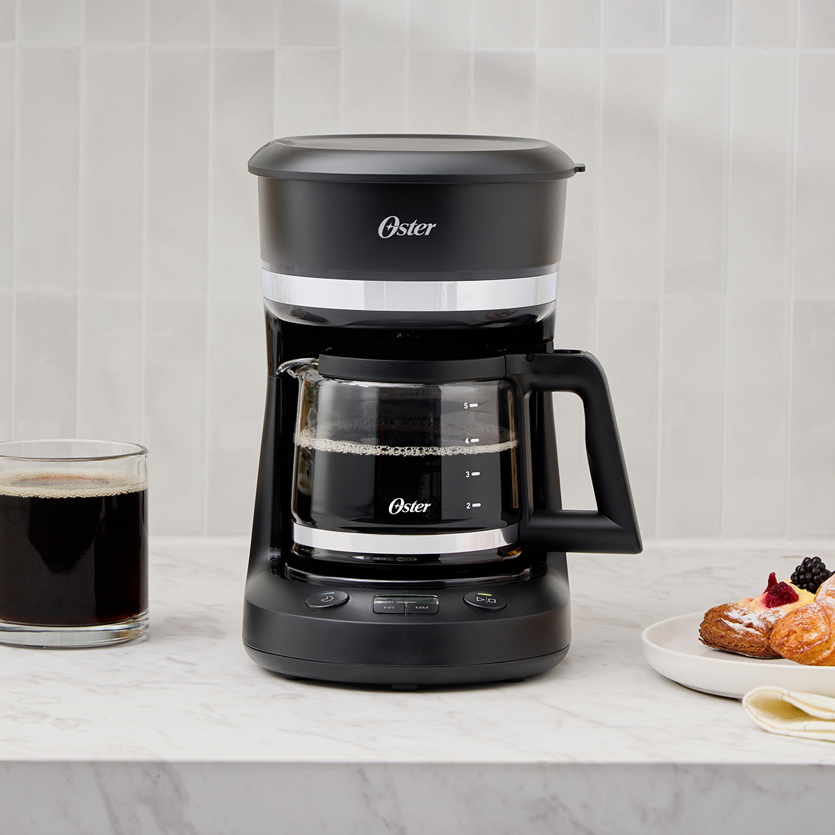 Cafetera Programable Oster 5 Tazas Con Jarra De Vidrio image number null