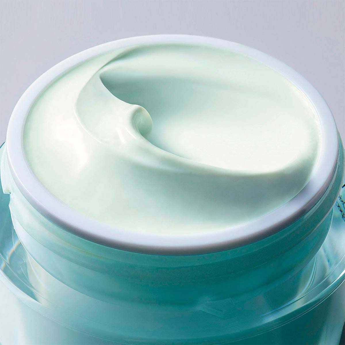 Crema Est&eacute;e Lauder DayWear Multi-Protecci&oacute;n Antioxidante FPS 15 image number null