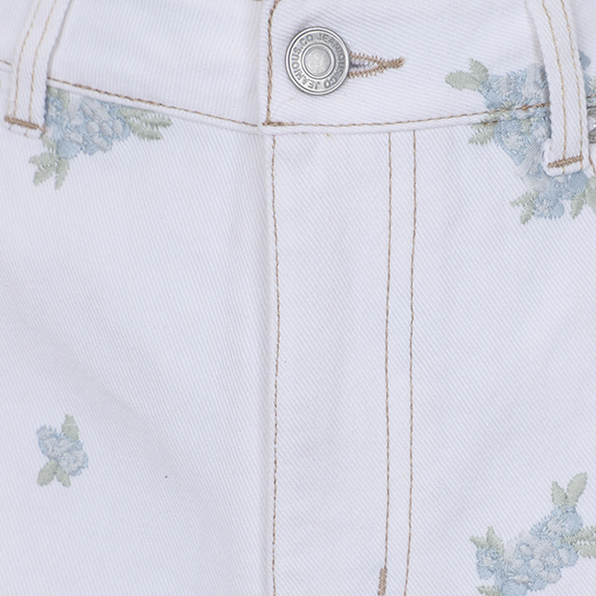 Short Bordado Flores Jeanious Para Mujer Curvy image number null