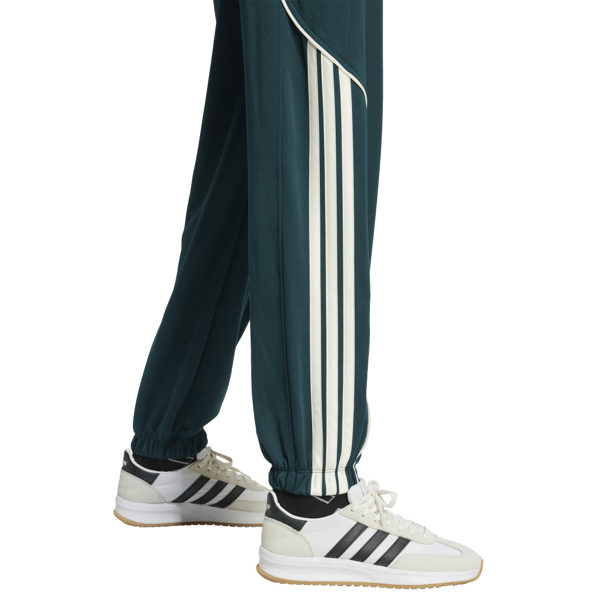 Conjunto Casual Adidas para Mujer image number null