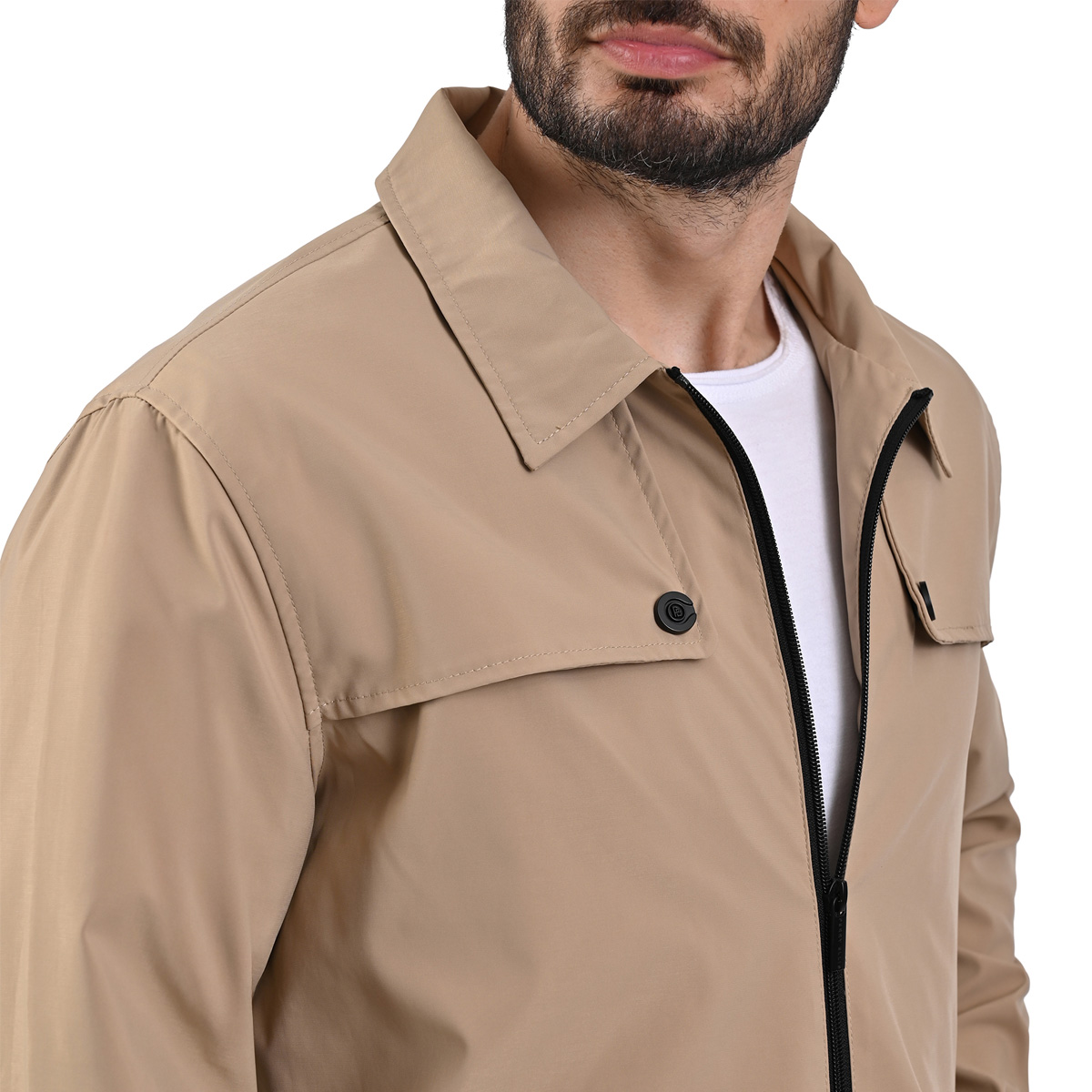 Chamarra Regular Fit Perry Ellis con Bolsillo Interno para Hombre image number null