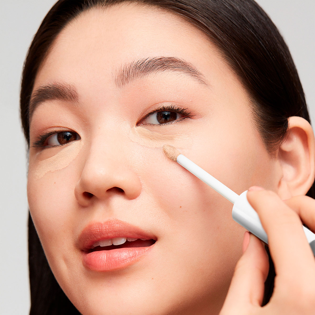 Corrector/Illuminador Revlon Glimmer Correcting image number null