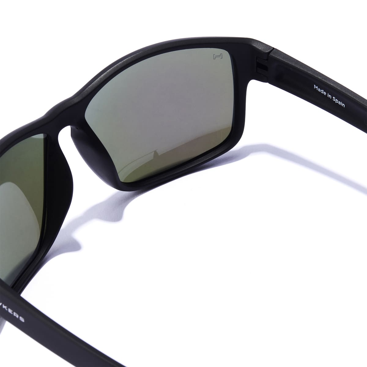 Lentes de Sol Hawkers Faster Raw Black Emerald Unisex image number null