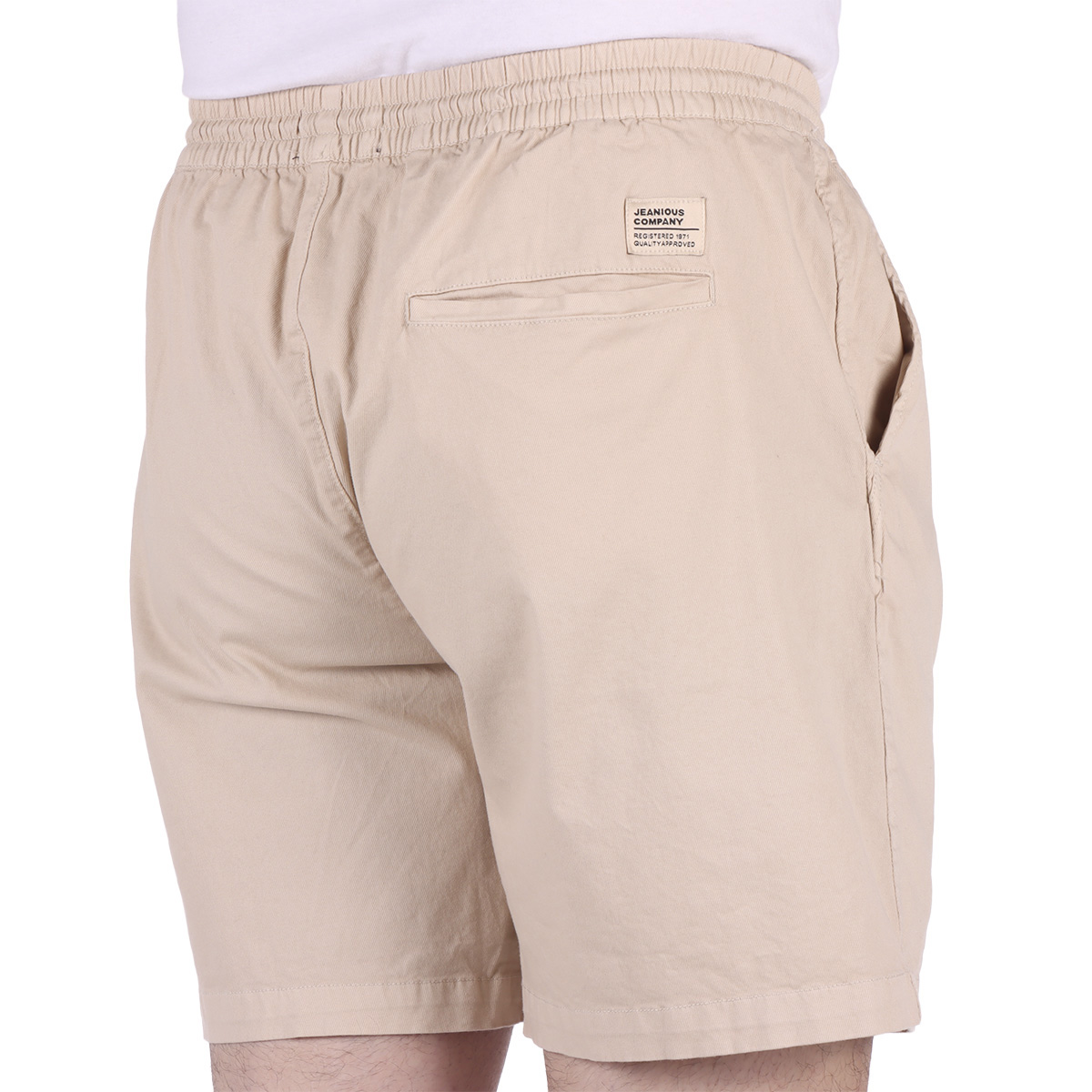 Bermuda de Gabardina Cintura El&aacute;stica Jeanious para Hombre image number null