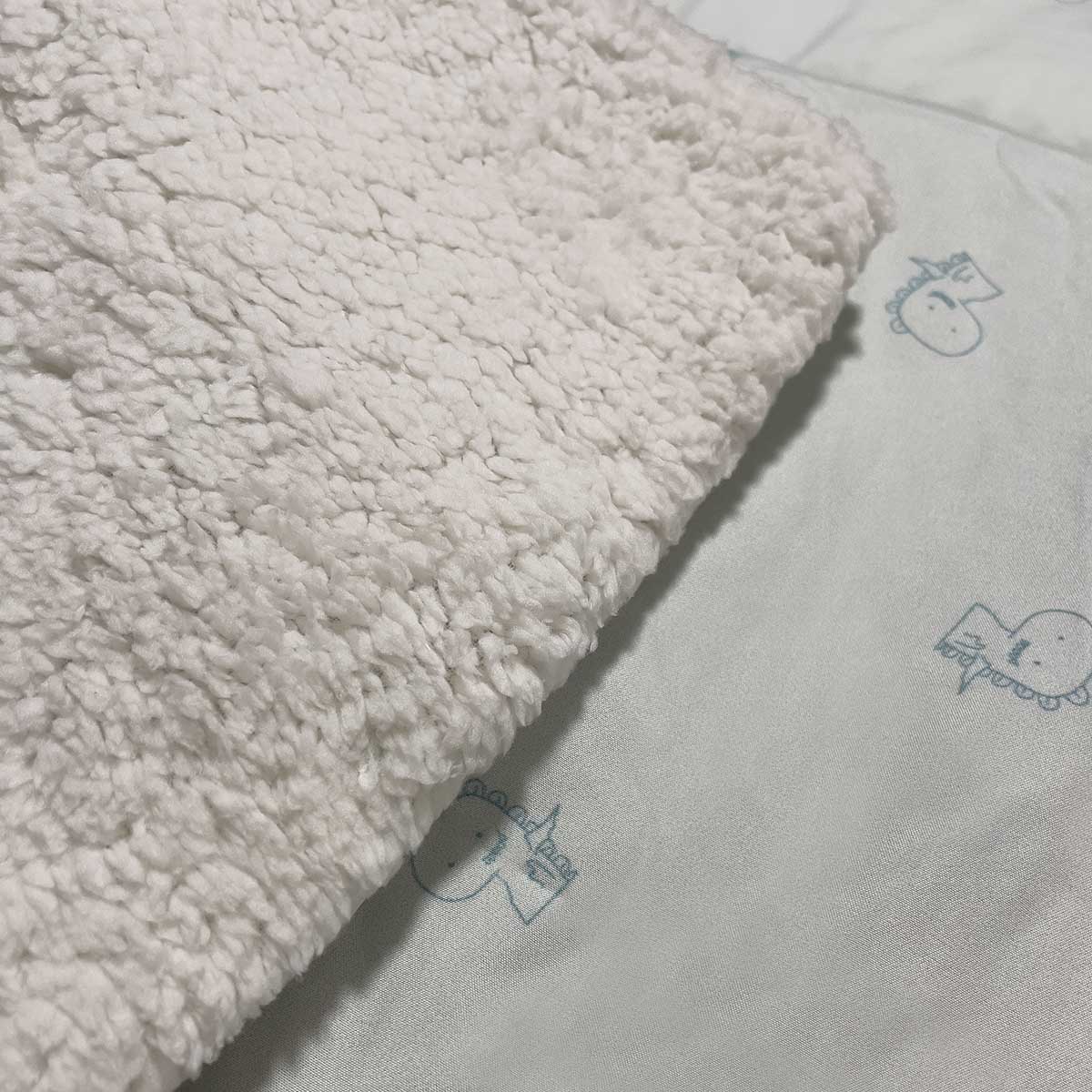 Edred&oacute;n de Sherpa Viajero 70x100 Polo One By Inbed Color Perla image number null